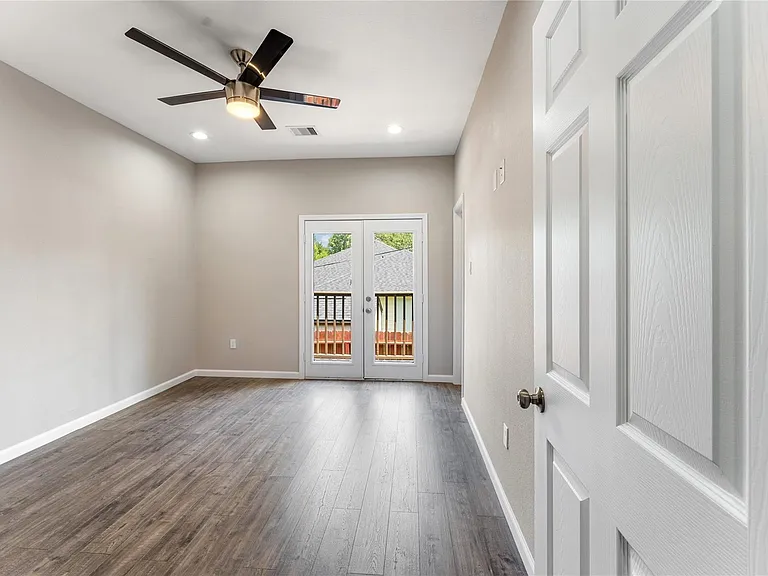 5214 Jezebel St #B — Photo 18