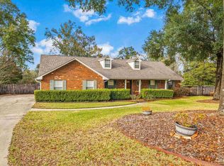 532 Derry Dr, Cantonment, FL 32533