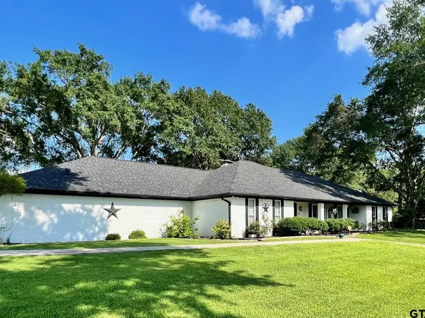 21067 High St, Flint, TX 75762