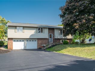 4989 W Seneca Tpke, Syracuse, NY 13215