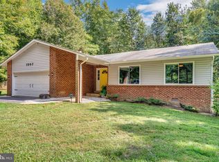 1007 E Patuxent Dr, La Plata, MD 20646