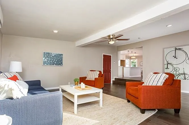 1610 Dupont Dr — Photo 14