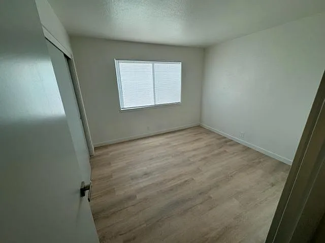 2 bed, 840 sqft, $2,200 — Photo 4