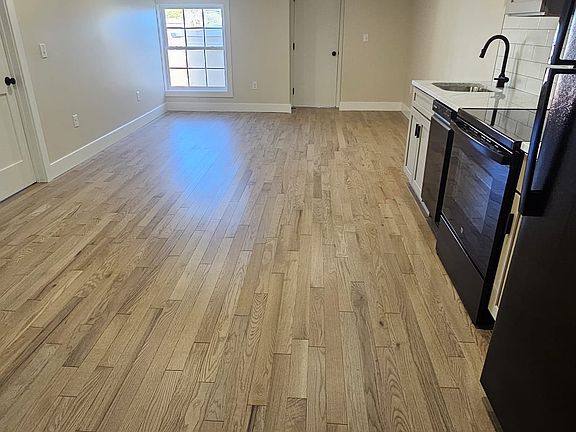 Kitchen, living room area