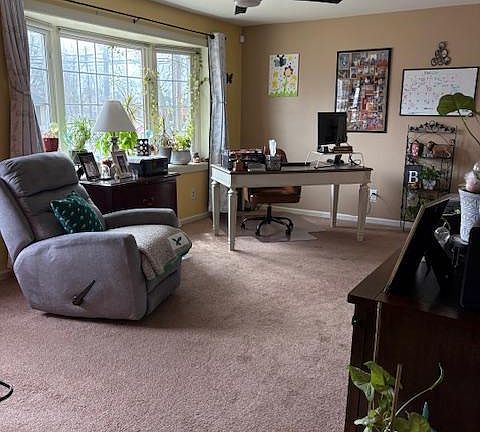 4th image of 665 Schoolside Ln