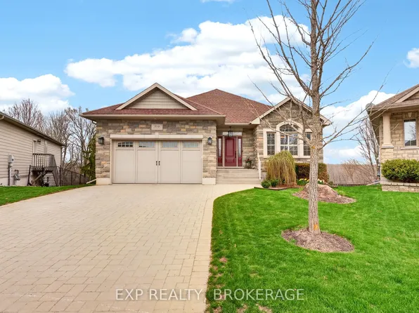 5048 Fox Run Pl, Kingston, ON K7P 0E4