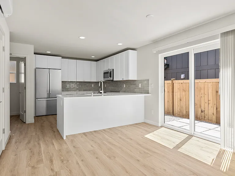 12333C 40th Ave NE #C — Photo 6