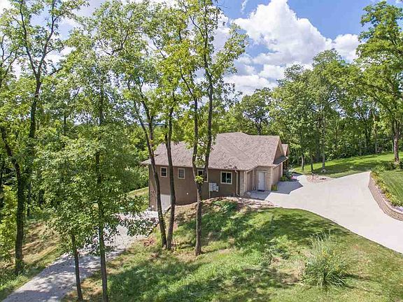 4th image of 3752 Cardinal Ct NE