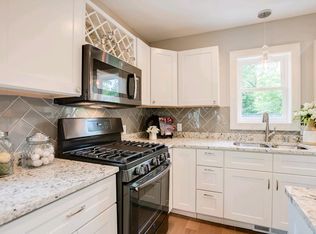 1074 W James Ave, Saint Paul, MN 55105