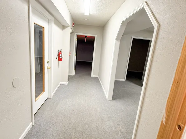 5534 W Michigan Ave, Kalamazoo, MI 49009