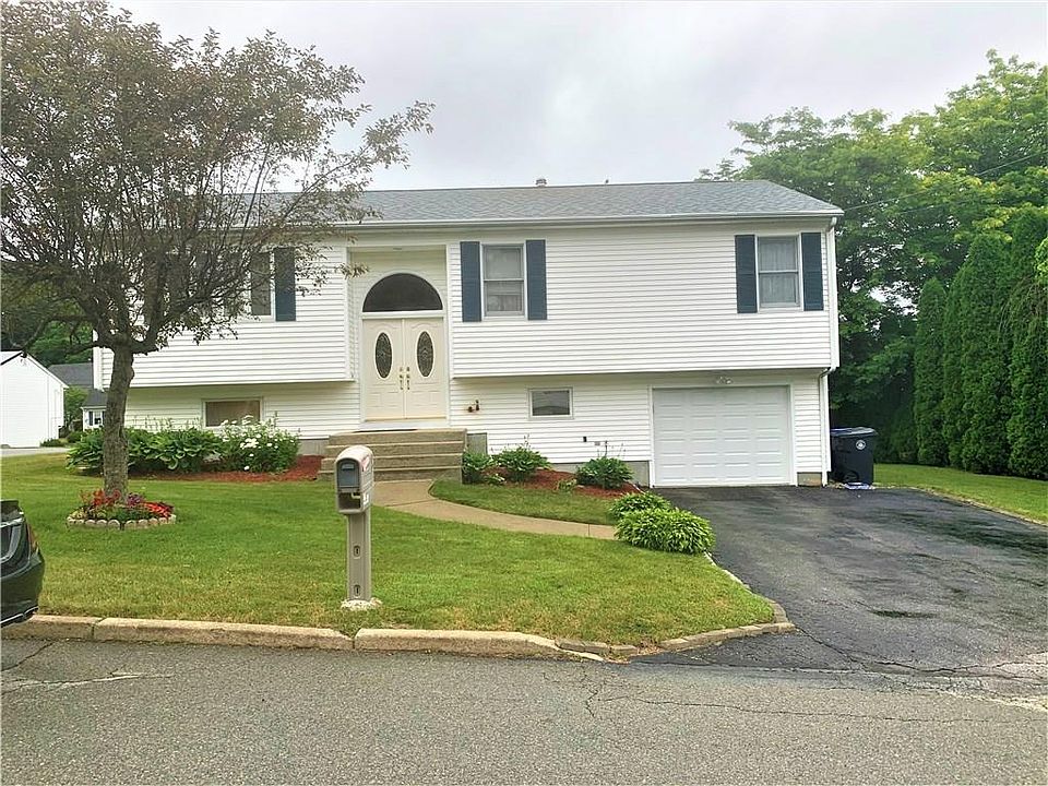 1st image of 27 Gem St