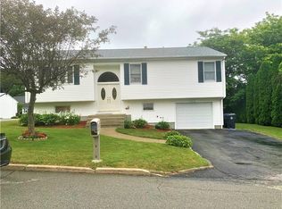27 Gem St, North Providence, RI 02904