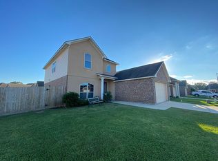 108 Cautillion Dr, Youngsville, LA 70592