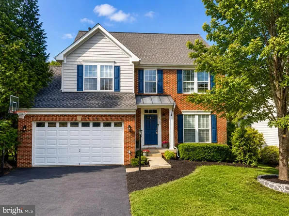 6708 Edgartown Way, Gainesville, VA 20155