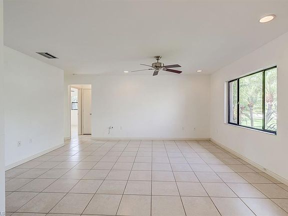 4th image of 8394 San Carlos Blvd
