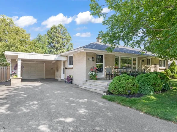 22 Danforth Ave, Leamington, ON N8H 2P7