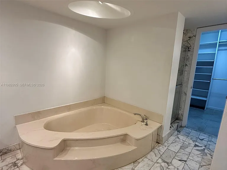 4000 Towerside Ter #1401 — Photo 16