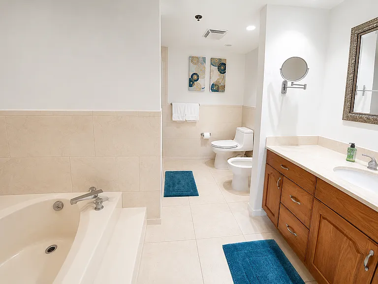 251 Crandon Blvd #308 — Photo 10
