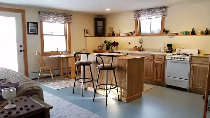 1 bed, 2700 sqft, $1,400 — Photo 1
