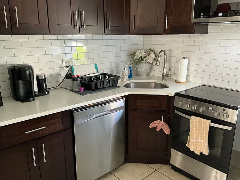 26 Brewer St #1 — Photo 13