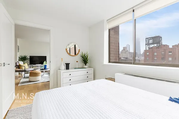 Rented by MNS | media 5