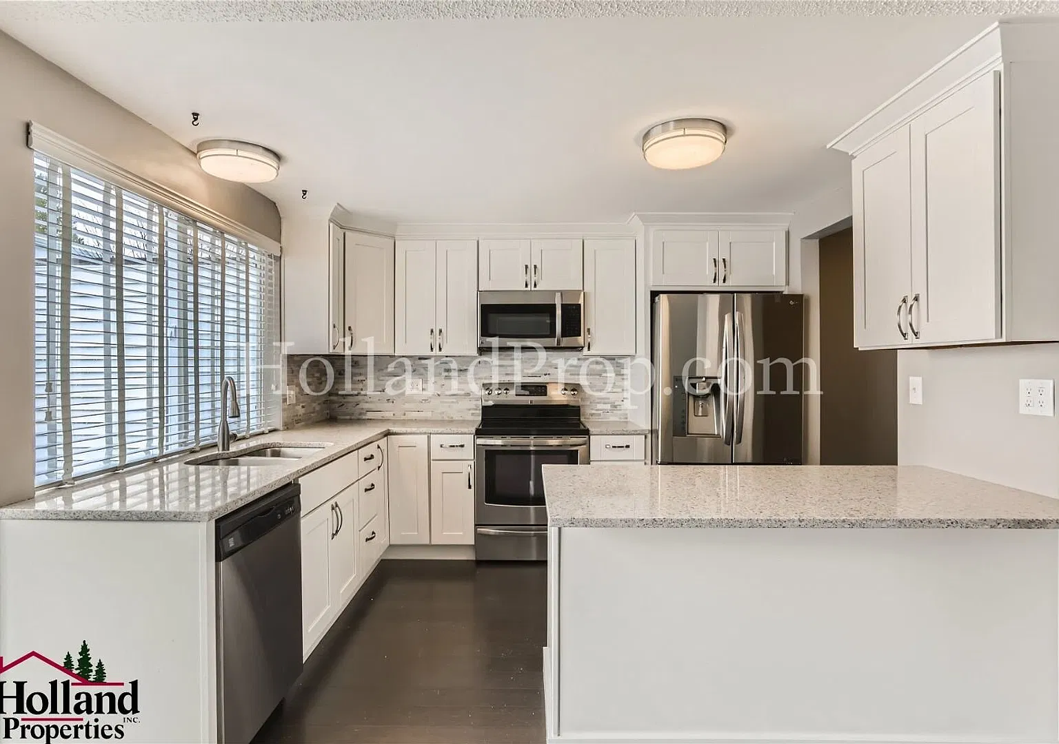 3 bedroom home in a great location of Beaverton — Photo 4