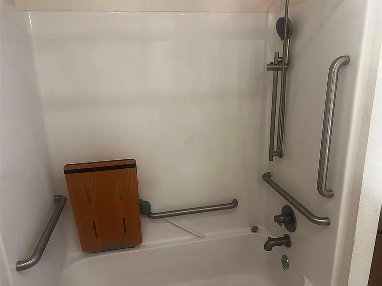3134 Babin Dr — Photo 13