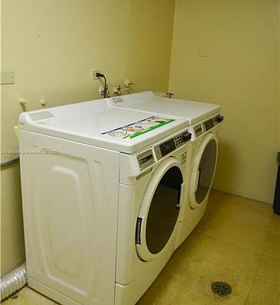 5th image of 5555 Collins Ave APT 4A