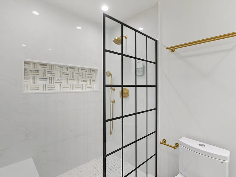 105 Yarrow Ct — Photo 16