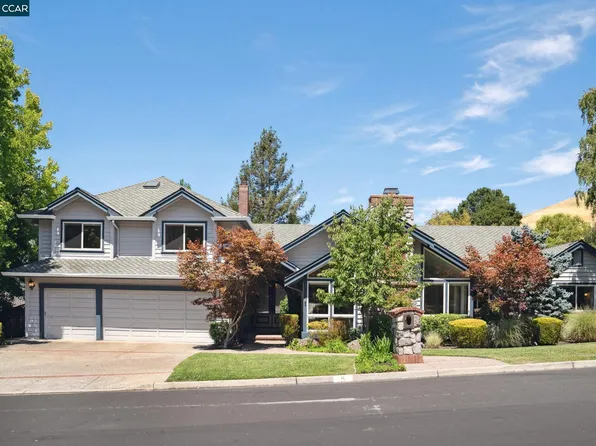 5 Merrill Dr, Moraga, CA 94556