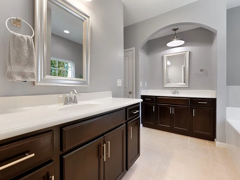 2231 Tanners Mill Dr — Photo 10
