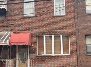 2511 S 10th St, Philadelphia, PA 19148