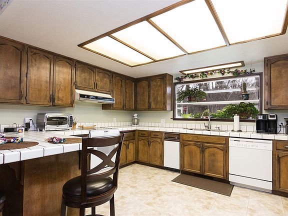 3rd image of 4330 Saint Rose Way
