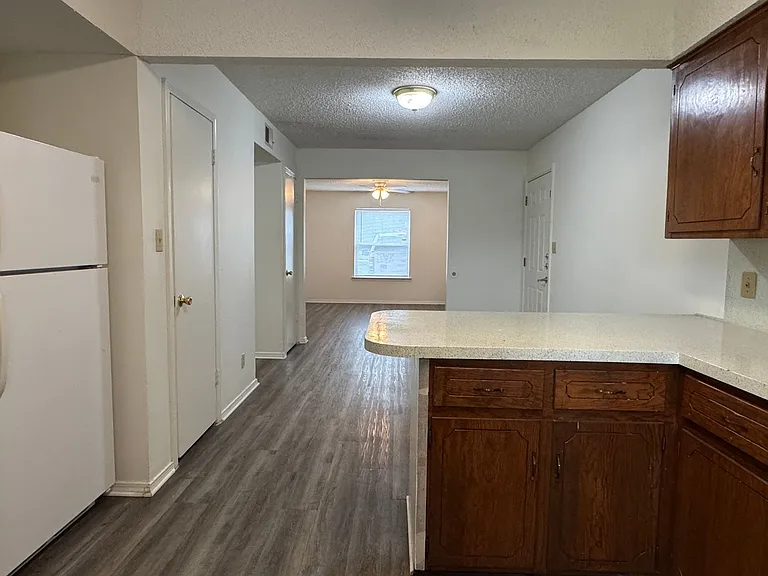 Chandler Crossing — Photo 11