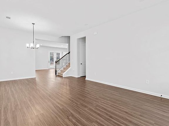 5th image of 3699 Annsbury Ct
