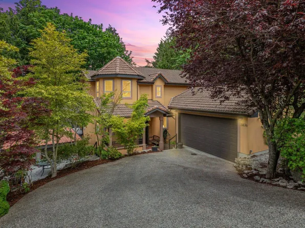 5836 Marine Way, Sechelt, BC V7Z 0R3