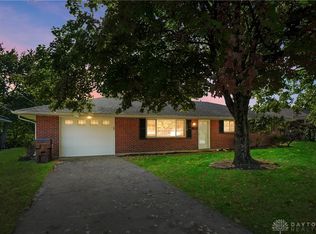 1110 Blossom Heath Rd, Lebanon, OH 45036