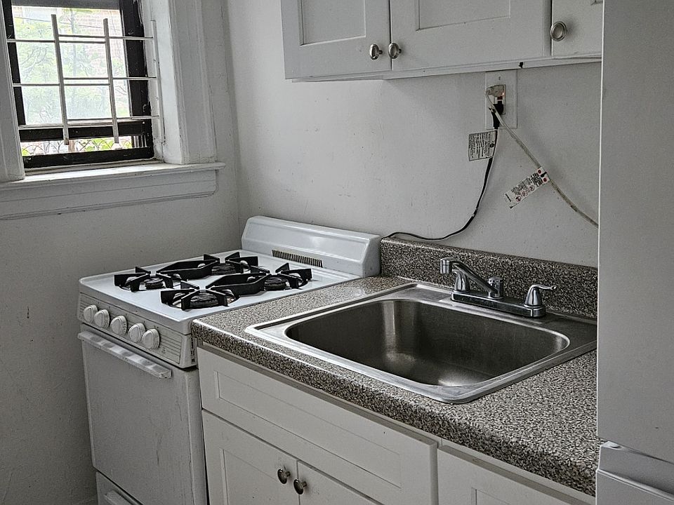 1st image of 33-54 28th St #1B