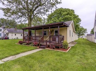 605 S 6th St, Sullivan, IL 61951