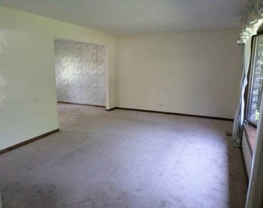 2nd image of 2905 Creek Dr