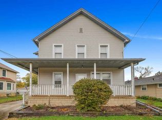 1522 S Jefferson St, Lockport, IL 60441