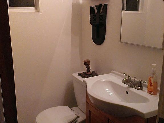1/2 Bath