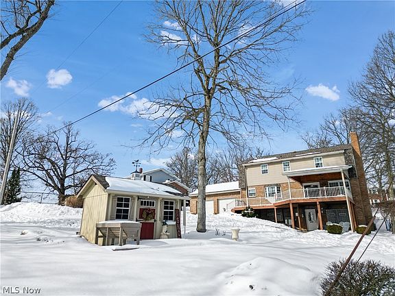 4th image of 4804 White Oaks Dr