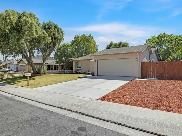 910 Amaretto Dr, Tracy, CA 95376