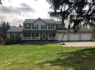 1073 Bakers Ridge Rd, Morgantown, WV 26508