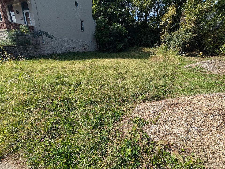 2nd image of 961 Elberon Ave