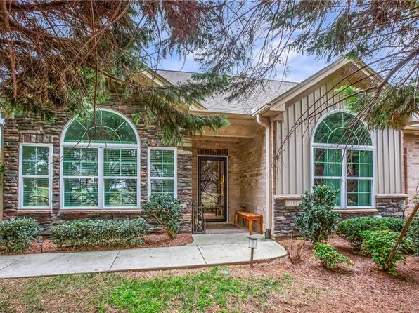 103 Castellum Sq, Winston Salem, NC 27127