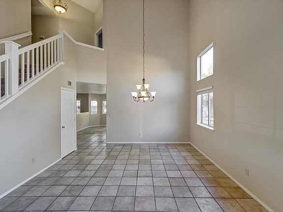 4th image of 120 Heritage Ct