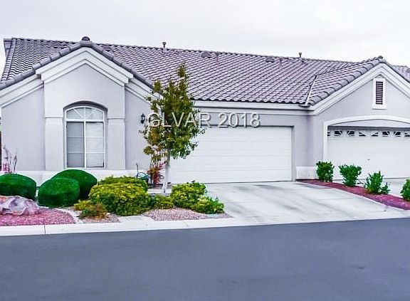 2nd image of 9640 Emeraude Ave