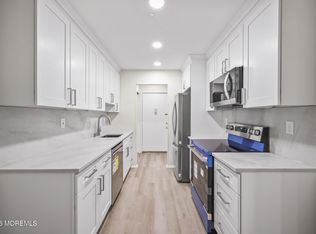 14 Pine Cluster Circle #D, Manalapan, NJ 07726